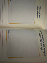 Load image into Gallery viewer, PRIMUL MEU AN UN GHID JURNAL PENTRU MAMI SI BEBE
