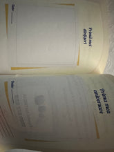 Load image into Gallery viewer, PRIMUL MEU AN UN GHID JURNAL PENTRU MAMI SI BEBE
