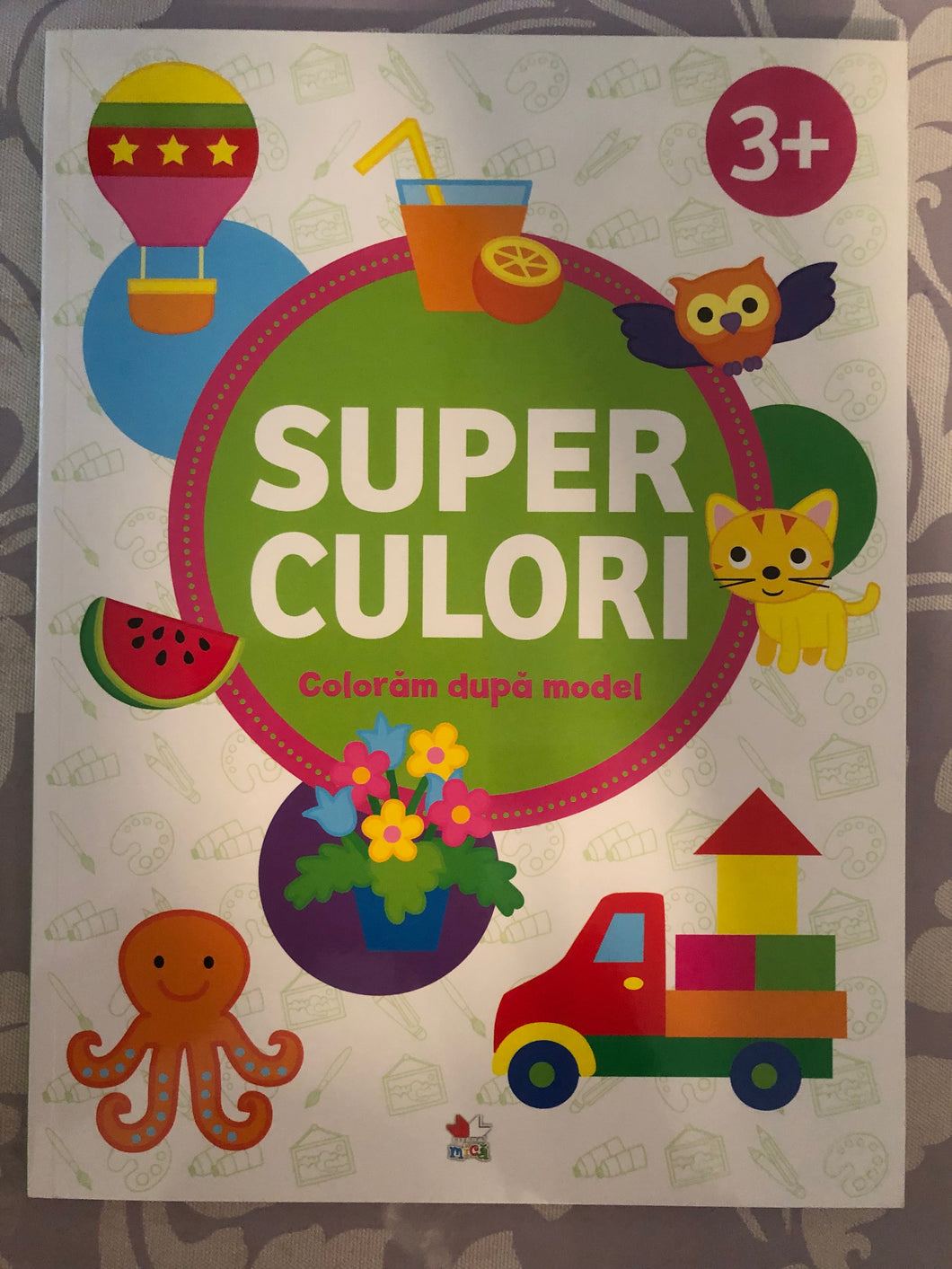 Super culori . Coloram dupa model 3 ani